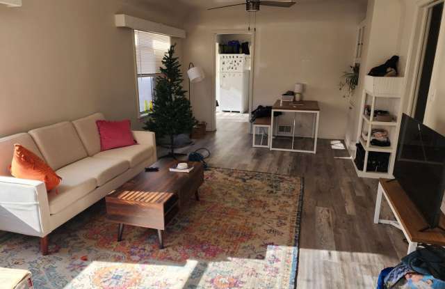 Charming Upstairs apartment photos photos