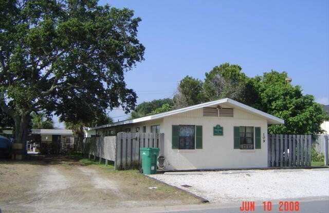 109 Pierce Avenue - 109 Pierce Avenue, Cape Canaveral, FL 32920