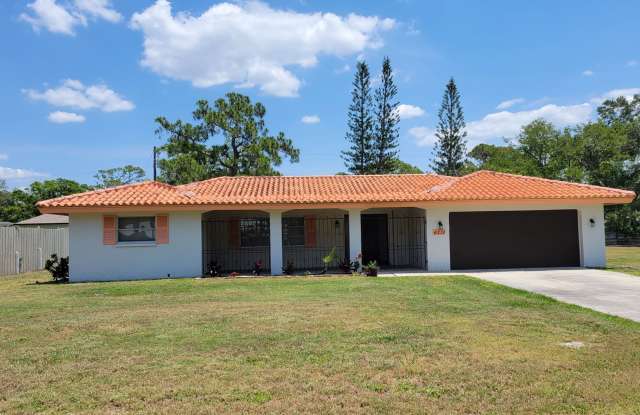 3/2 SFH with new kitchen, less than one mile from Siesta Key!! photos photos