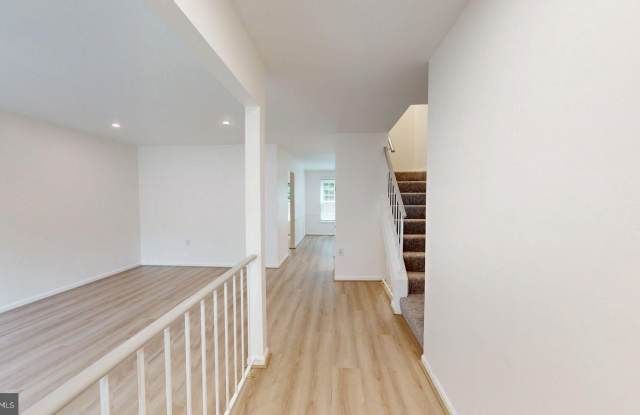 4477 HOLLY Avenue Gallery 2