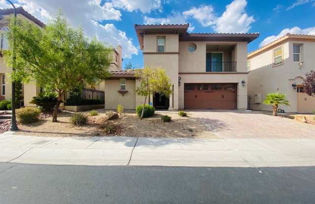 House with a golf course view inside Rhodes Ranch with VIKING APPLIANCES and a separate casita! photos photos