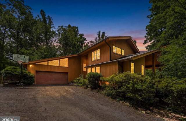 7923 CUB Drive Gallery 2