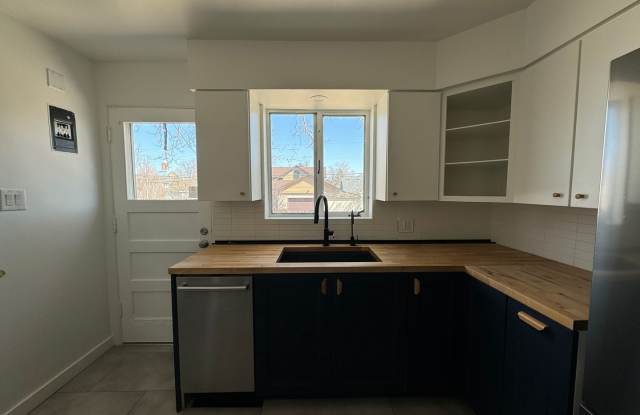 4 Bedroom Home with Large Yard and Finished Basement Near Regis University Gallery 3