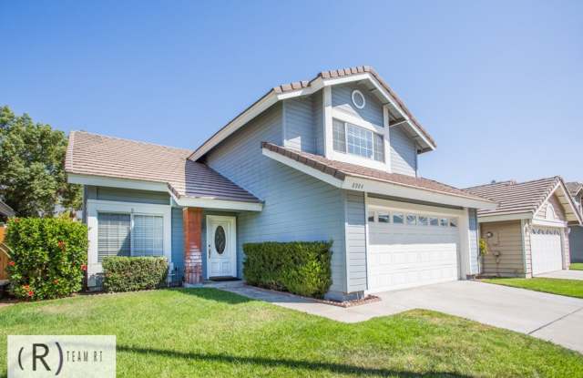 Charming 4-Bedroom Home with Mountain Views in Hamilton Ranch – Spacious Layout and Prime Location! photos photos