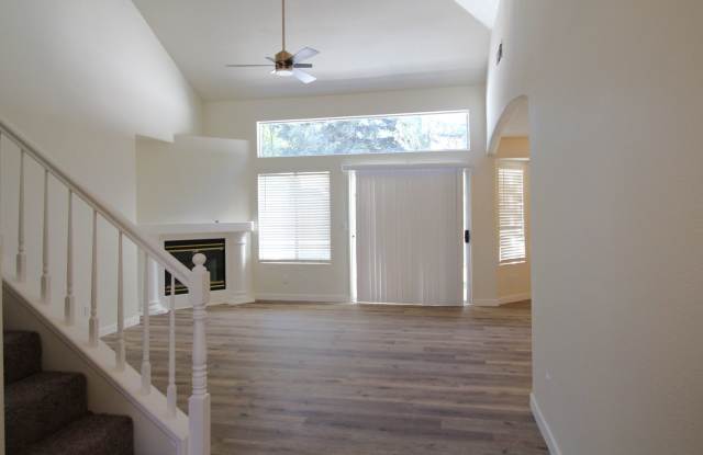 Champlain Heights Gated Community! Walk to restaurants, shopping and Liberty Elementary. Gallery 3