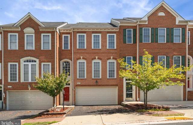 8004 SAMUEL WALLIS STREET - 8004 Samuel Wallis Street, Lorton, VA 22079