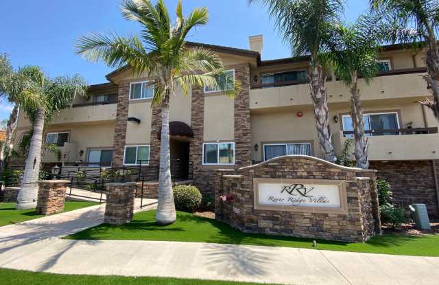 1 bed, 1 bath River Ridge apartment on 3rd floor!!! photos photos