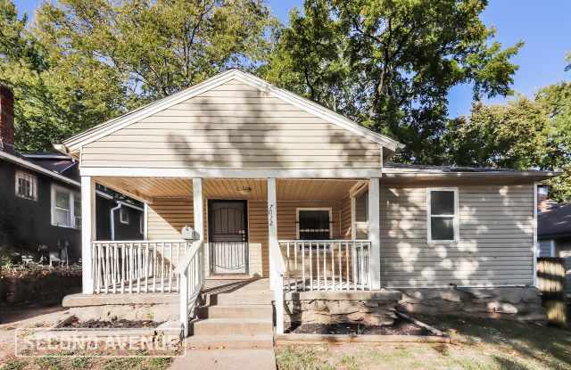 7022 S Benton Ave - 7022 South Benton Avenue, Kansas City, MO 64132