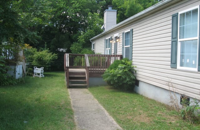 433 Shoreline Cir - 433 Shoreline Court, Nashville, TN 37013