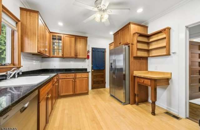 44 Walnut Cres Gallery 3