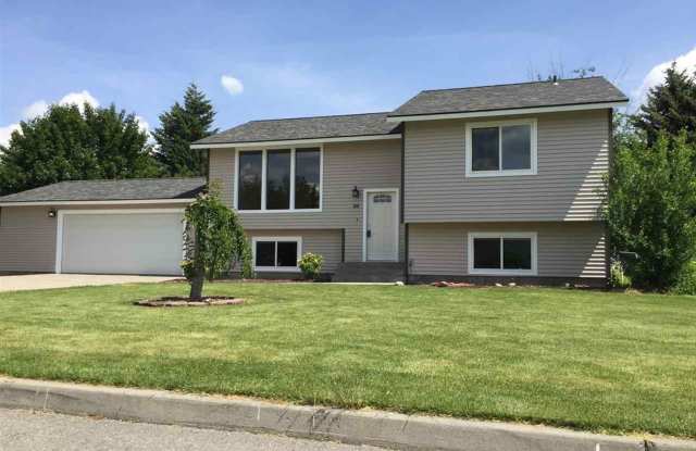 $2,100 / 4br - 1969ft2 - ►► Newman Lake 4Bd 2Ba Valley Home w/RV Parking! #1366 ◄◄ (Spokane Valley) photos photos