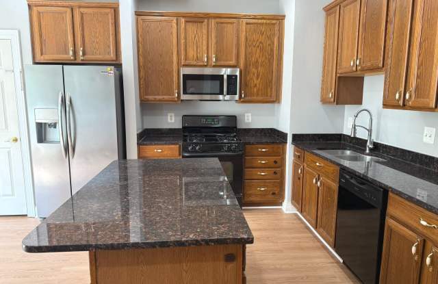 6866 WITTON Circle Gallery 3