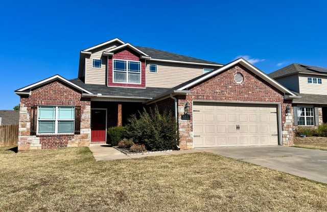 Beautiful 3 Bedroom Home with Spacious Bonus Room Available Mid February photos photos