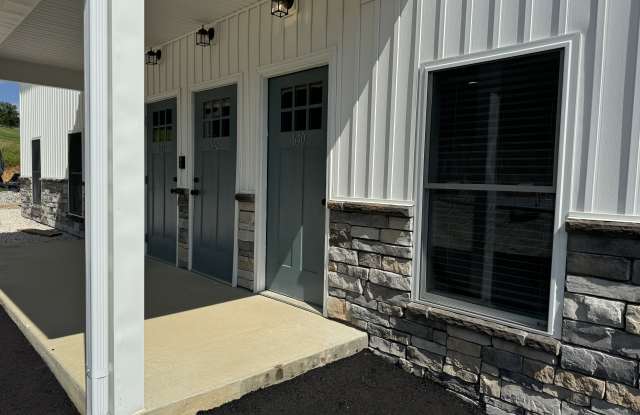 644 Kentucky 716 Gallery 2