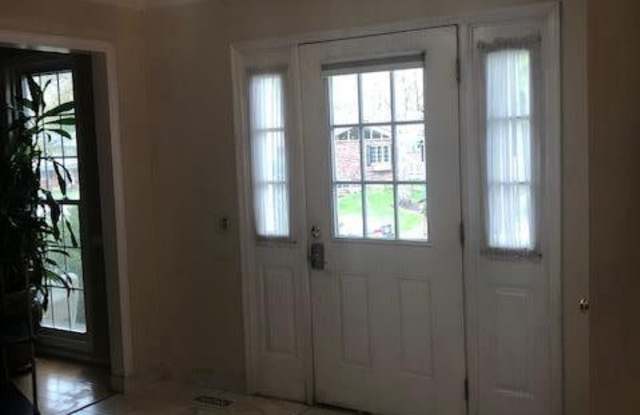 9801 BRONTE DR Gallery 4