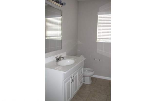 4700 Norris Valley Dr Gallery 3