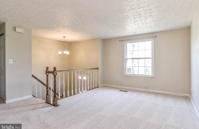 8316 WHITE STAR COURT Gallery 4