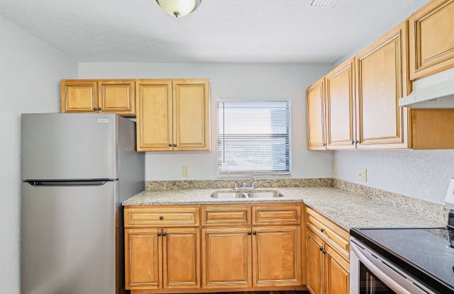6911 N 22nd St photos photos