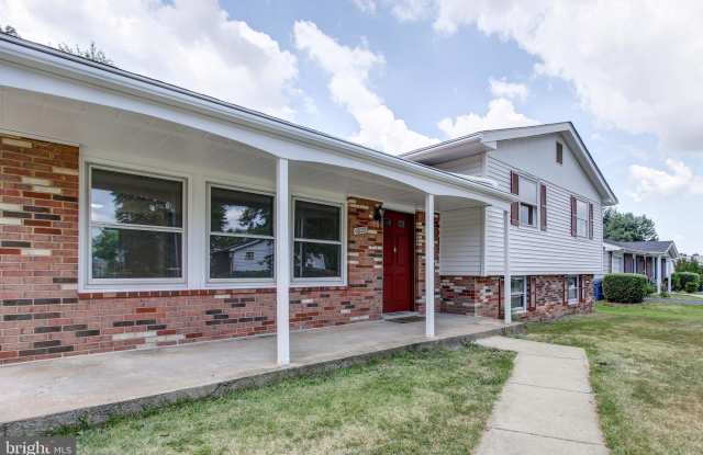 1022 E MAPLE AVENUE Gallery 3