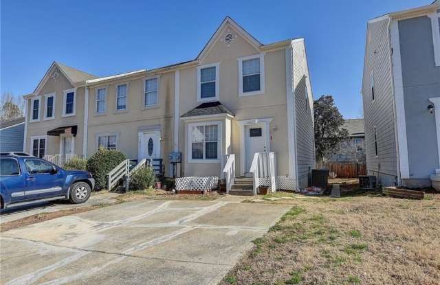 3835 Meadow Creek Drive Gallery 3