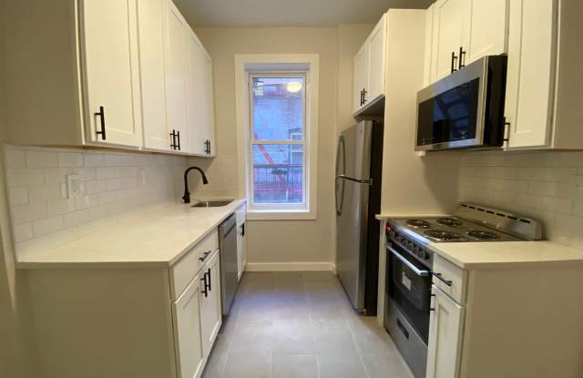 5608 Hudson AveApt 13 Gallery 3