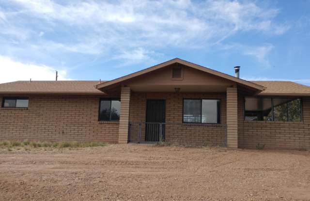 4640 N Juniper Drive - 4640 Juniper Drive, Yavapai County, AZ 86323