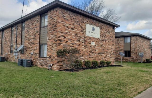 2135 8th Street - 1 - 2135 8th St, Hempstead, TX 77445