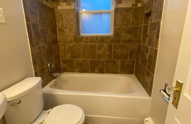 8507 FLOWER AVENUE photos photos
