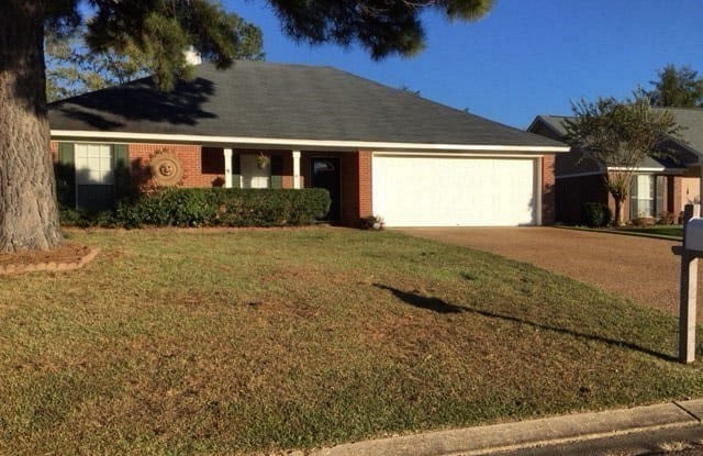 372 Sundance Cir - 372 Sundance Circle, Richland, MS 39218