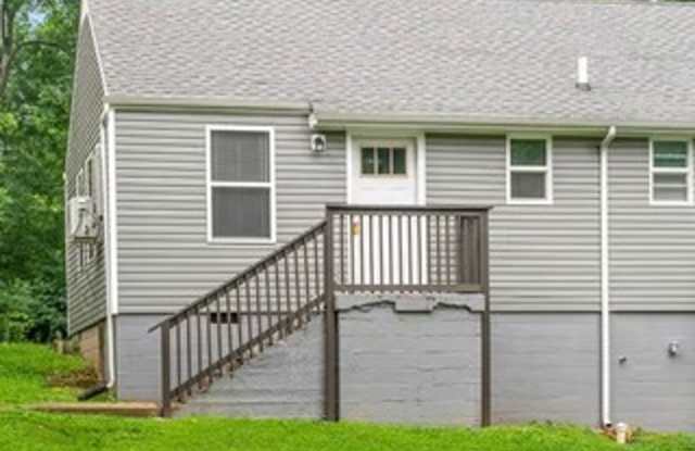 Chamberlain - 4-6 Chestnut Dr photos photos