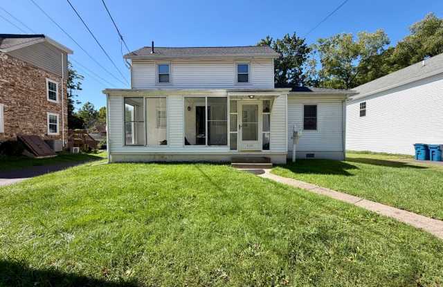 Stunning 3-Bedroom/1-Bathroom Home in Blue Bell Area. Available NOW! Gallery 1