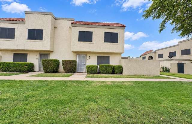 5934 N 48TH Lane Gallery 1