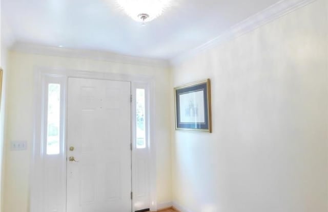 3873 Roswell Road NE Gallery 2