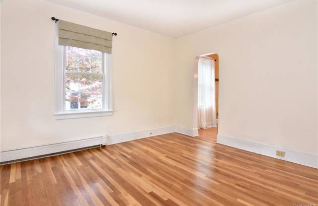 171 Union Avenue Gallery 4