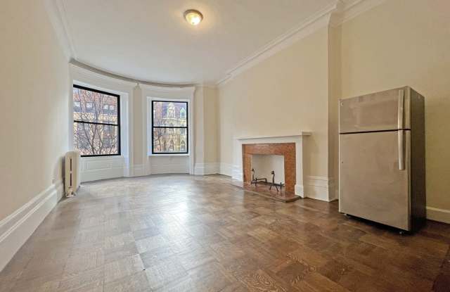 247 West 72nd Street Gallery 3