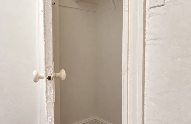 145 Franklin Street Gallery 3