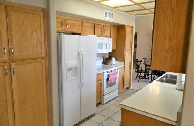 15007 W WHITE HORSE Drive Gallery 3