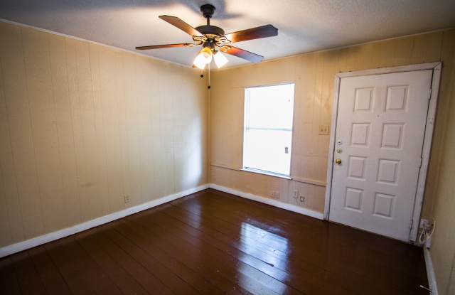 1315 Dawson Gallery 1