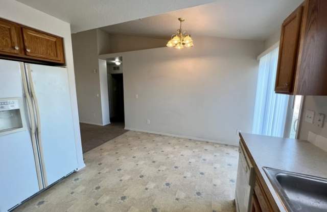 11732 West Trinity Avenue Gallery 3