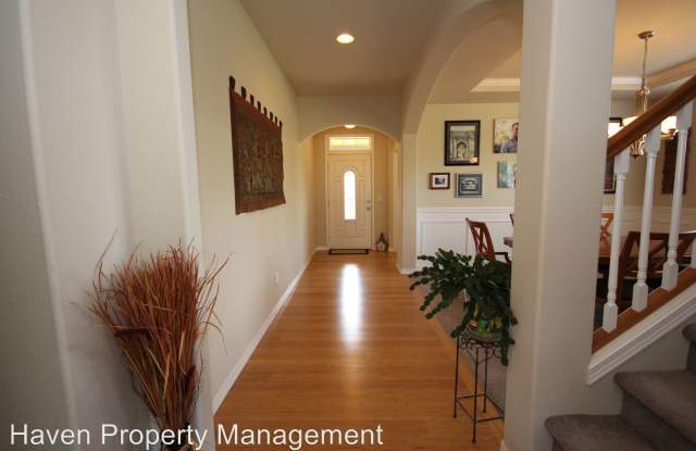 7214 222nd Avenue Court E Gallery 2
