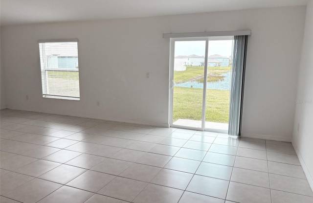 5487 BLUE AZURE Drive Gallery 3
