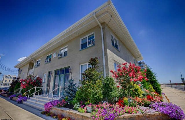 1600 Atlantic Ave photos photos