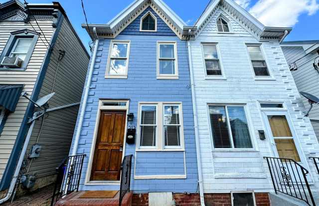 213 E 6TH Street - 213 East 6th Street, Frederick, MD 21701 213 E 6TH Street - 213 East 6th Street, Frederick, MD 21701