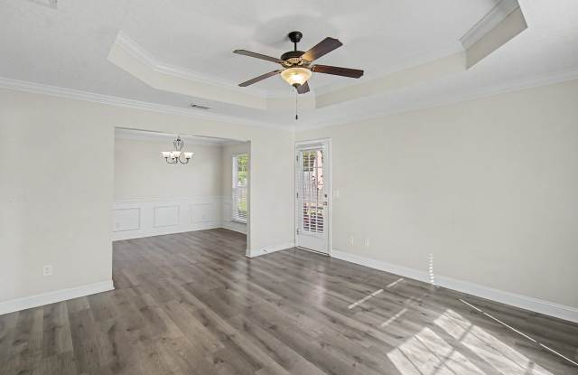 225 Augusta Way Gallery 2