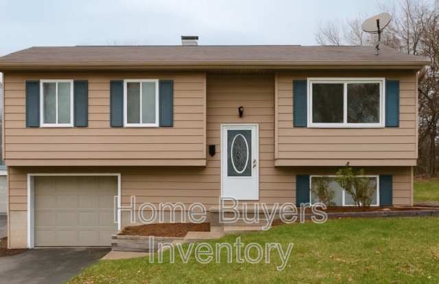 536 Hyatt Ave - 536 Hyatt Avenue, Campbell, OH 44405