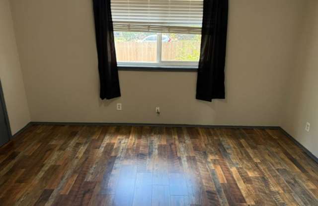 1113 Dartmouth Unit A Gallery 4