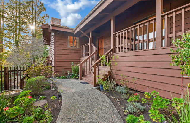 Prestigious & Gated Pasatiempo Golf Course Community Gallery 4