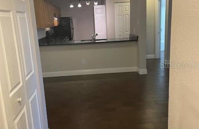 638 KENWICK CIRCLE Gallery 2