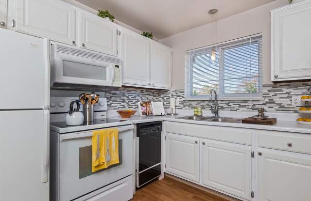 Village of Royal Oak Apartments photos photos