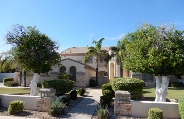 3930 E FOX Circle - 3930 E Fox Cir, Mesa, AZ 85205